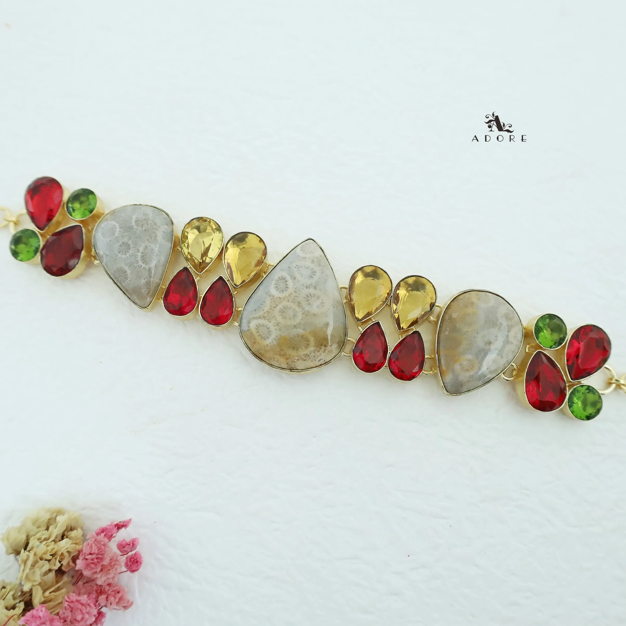 Aqulin Choker
