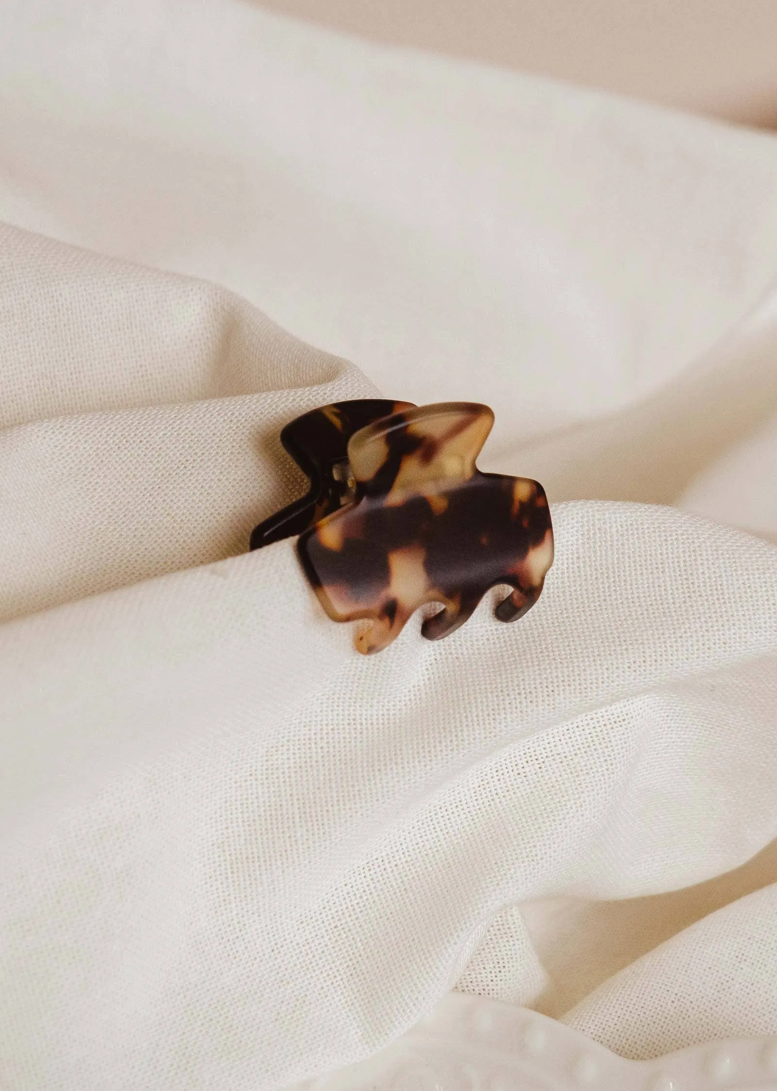 Barcelona mini jaw hair clip
