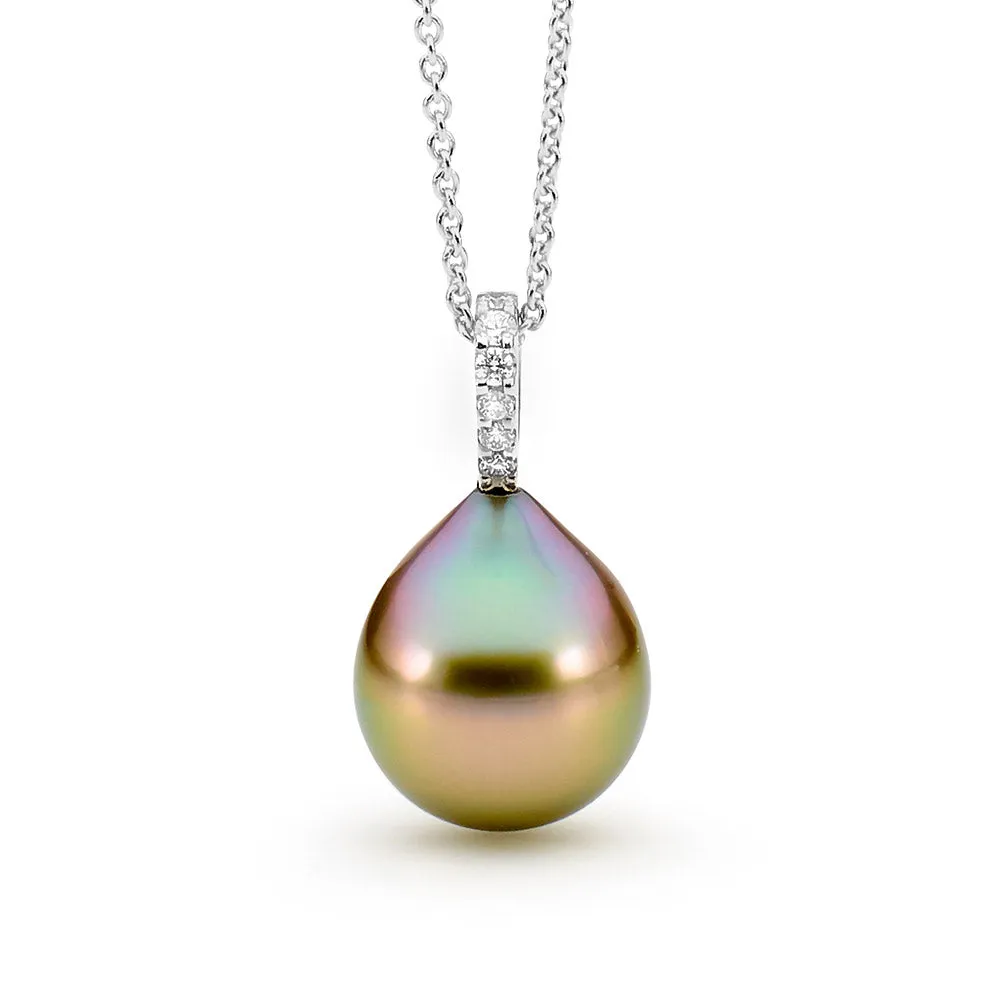 Scalloped Diamond Pearl Pendant